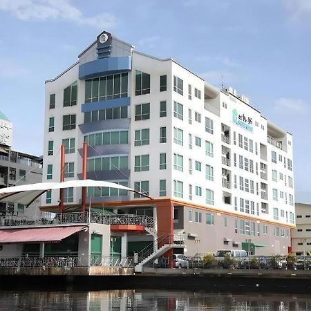 Plaza Sutera Biru Hotel Kuala Belait Buitenkant foto